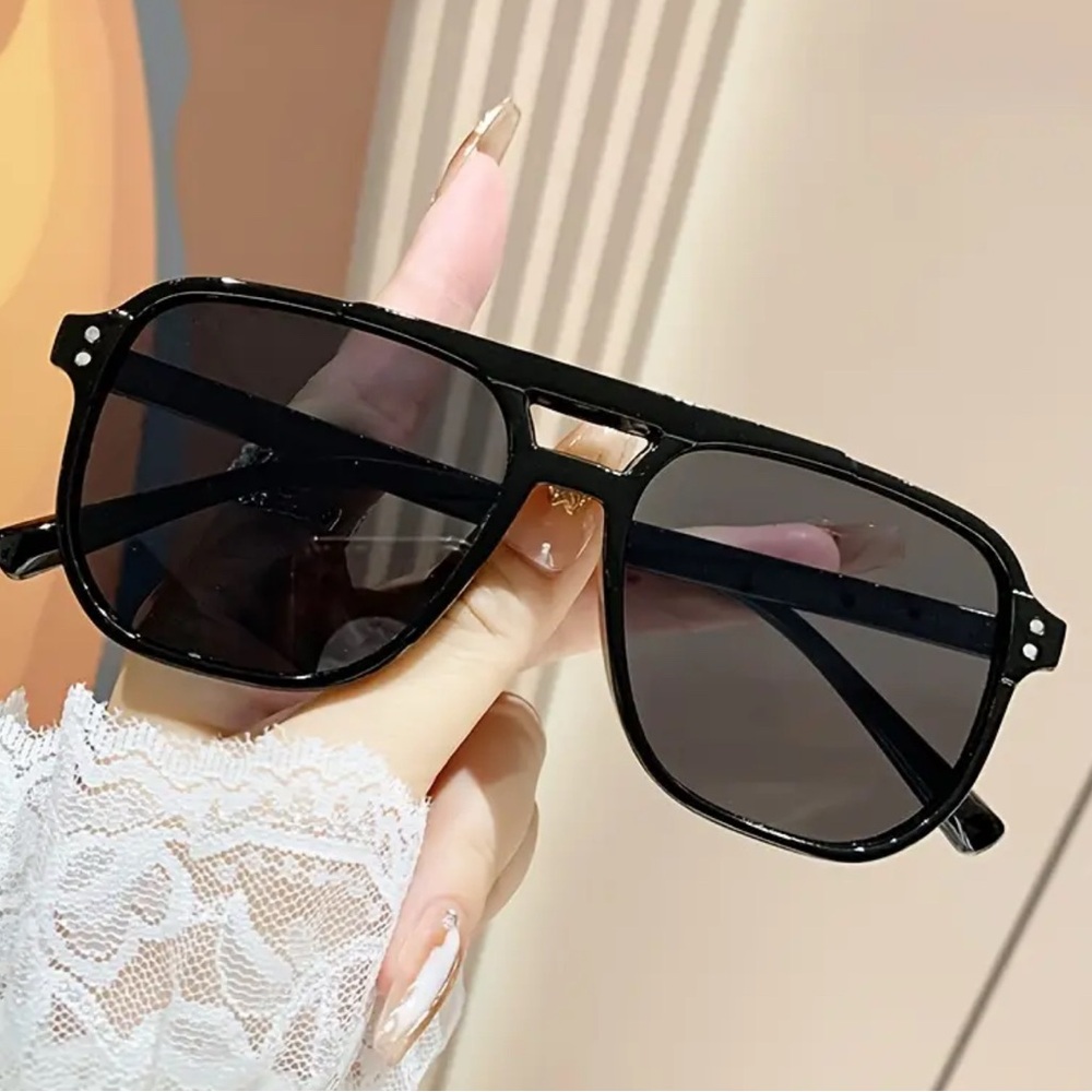 Black Lens Unisex Stylish One-piece Sunglasses